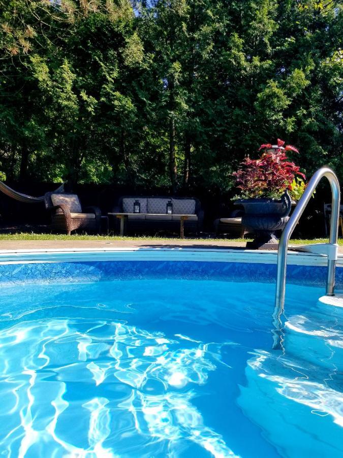 The Walnut Grove Bnb Harrow Dış mekan fotoğraf