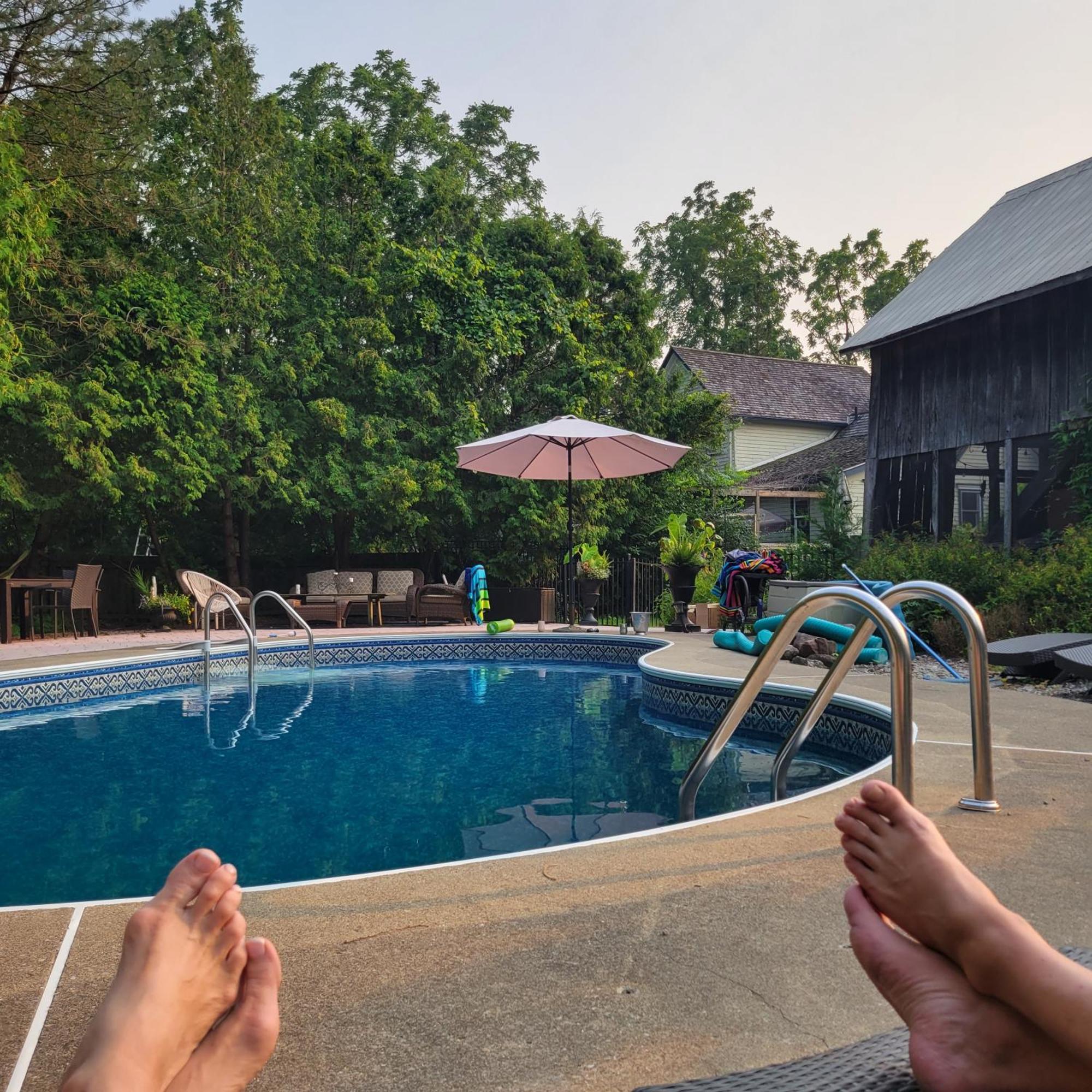 The Walnut Grove Bnb Harrow Dış mekan fotoğraf