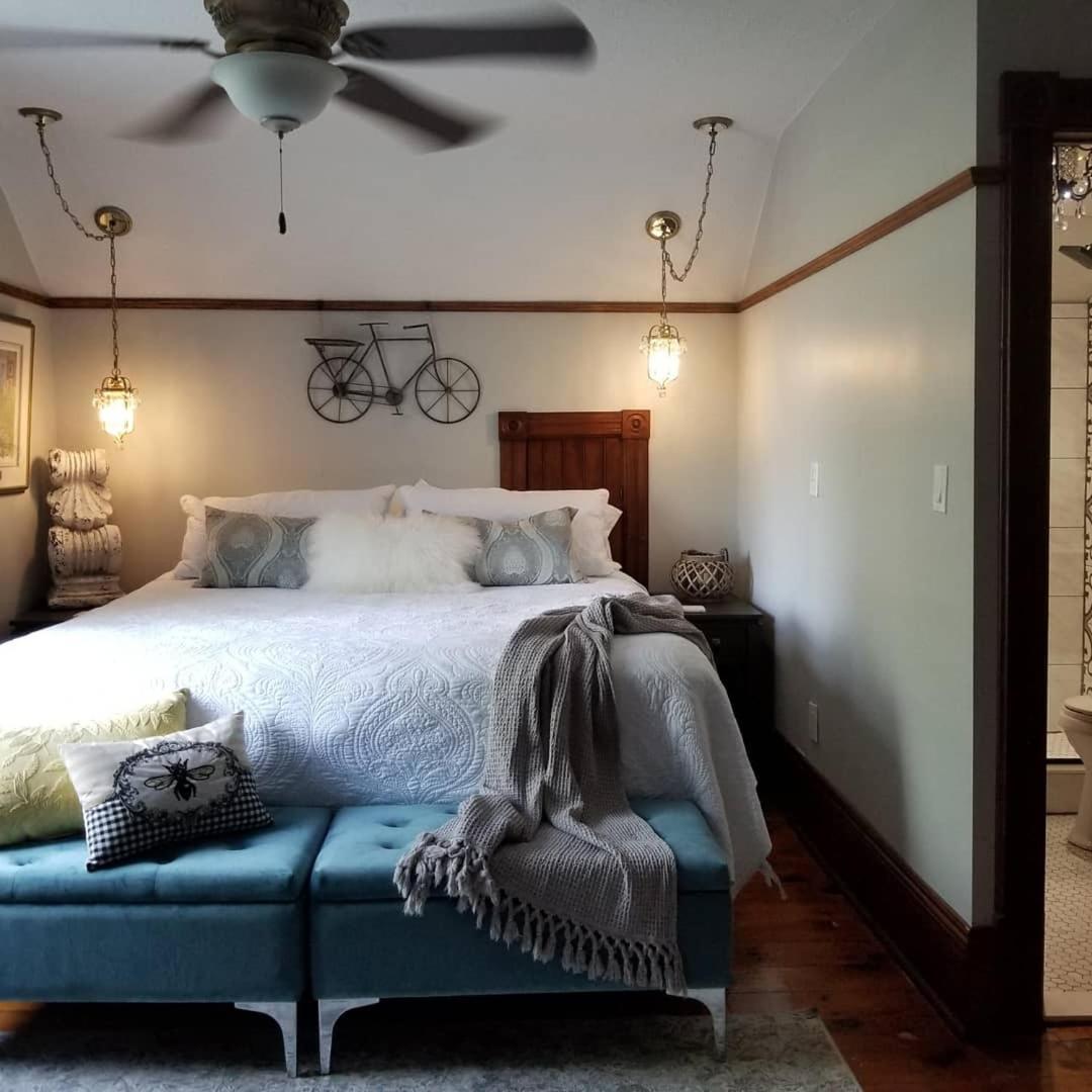 The Walnut Grove Bnb Harrow Oda fotoğraf